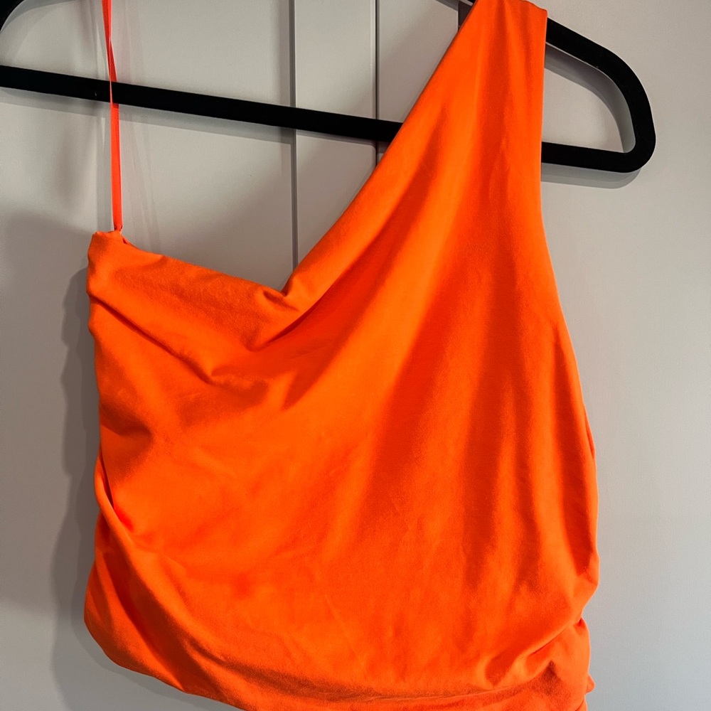 Fun Superdown Orange Top 🧡 - Picture 4 of 6